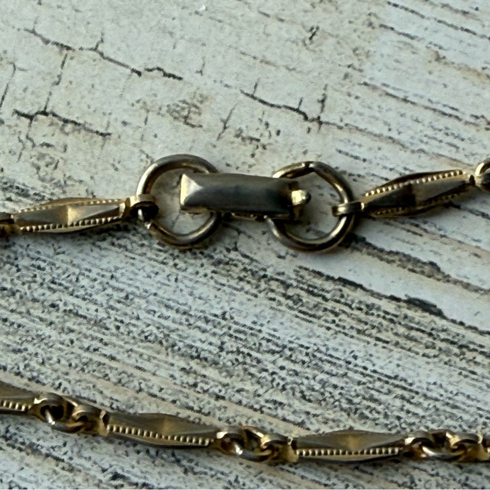 Vintage Gold Plated Etched Bar Link Necklace & Large Oval Locket - Picture 13 of 14